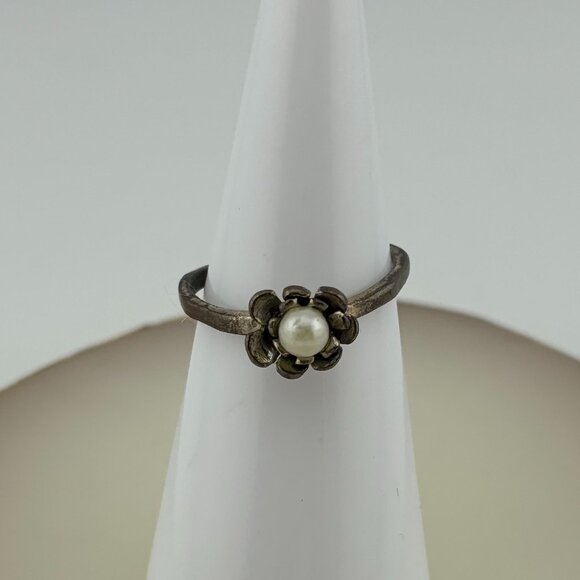 Vintage Metal Flower with Pearl - Picture 3 of 6